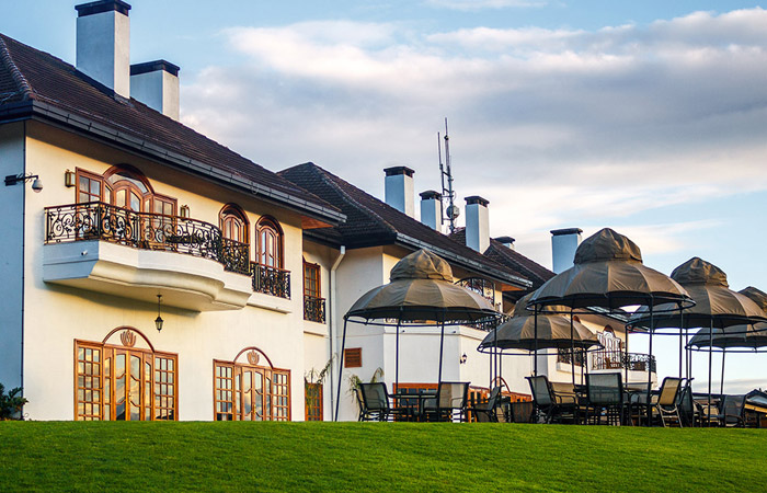 fairmont mount kenya safari club 